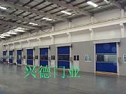 【快速卷簾門又環(huán)保，快速門又潔凈是工業(yè)廠房的好幫手】
